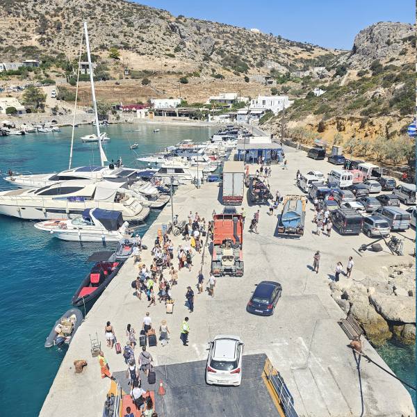 Σχοινούσα, Λιμάνι
